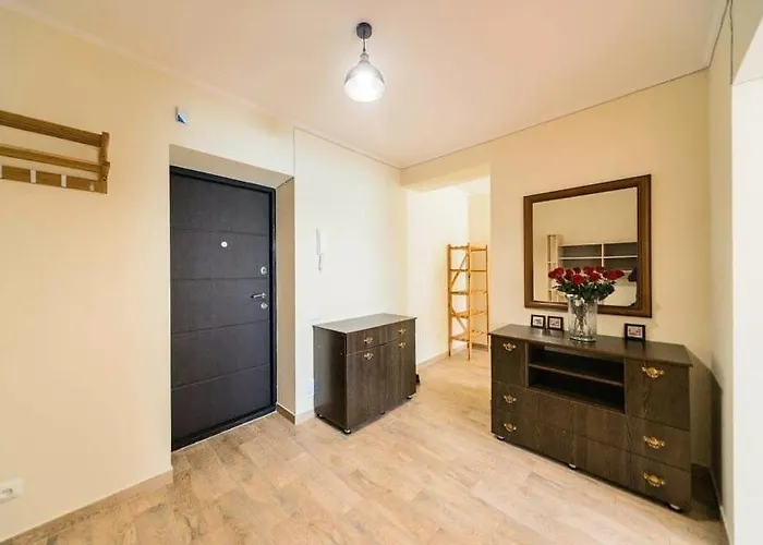 1 Room 65M2 Center Of Obolon Near River Side.