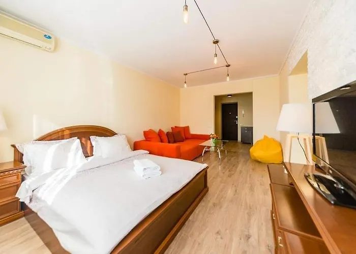 1 Room 65M2 Center Of Obolon Near River Side.