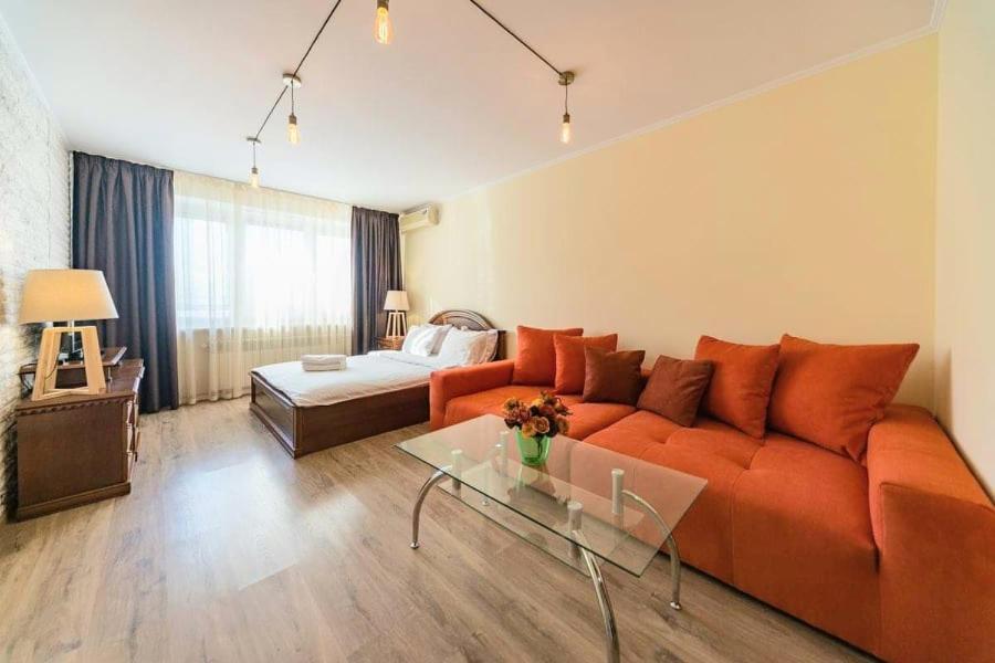 1 65m2 Center Of Obolon Near River Side. Kyiv