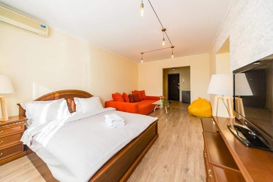 Apartment 1 65m2 Center Of Obolon Near River Side.